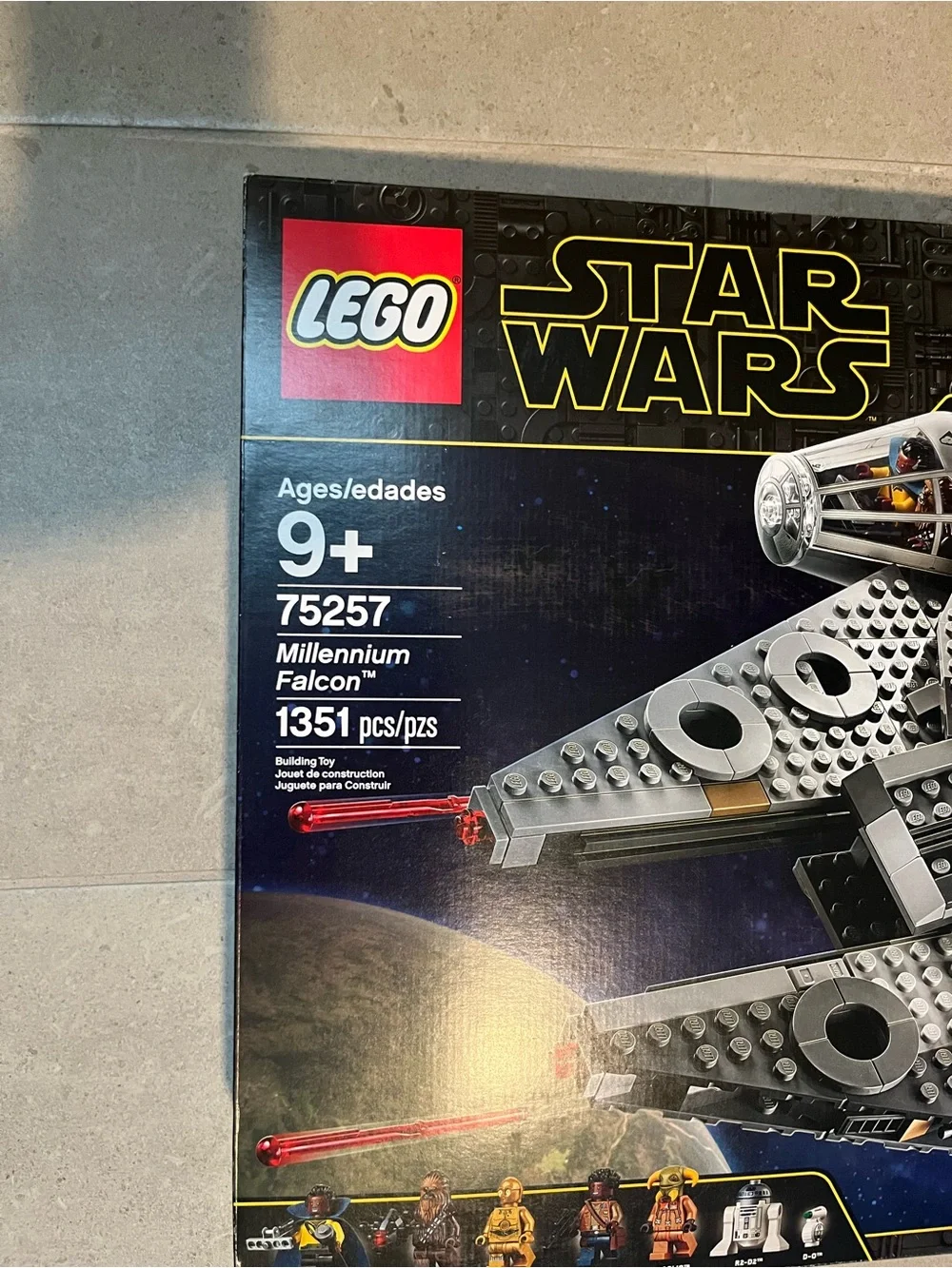 NEW LEGO Star Wars Millennium Falcon #75257